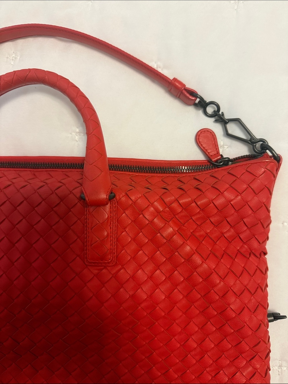 Bottega Veneta Red Intrecciato Woven Tote with Top Handles - Picture 2 of 13